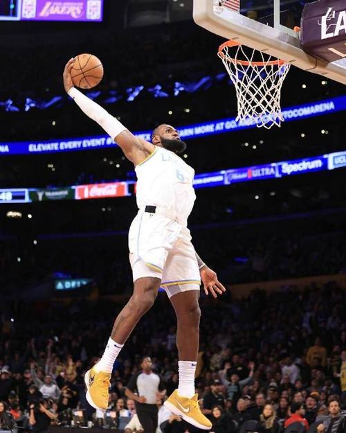 打击了球员 打击了球员