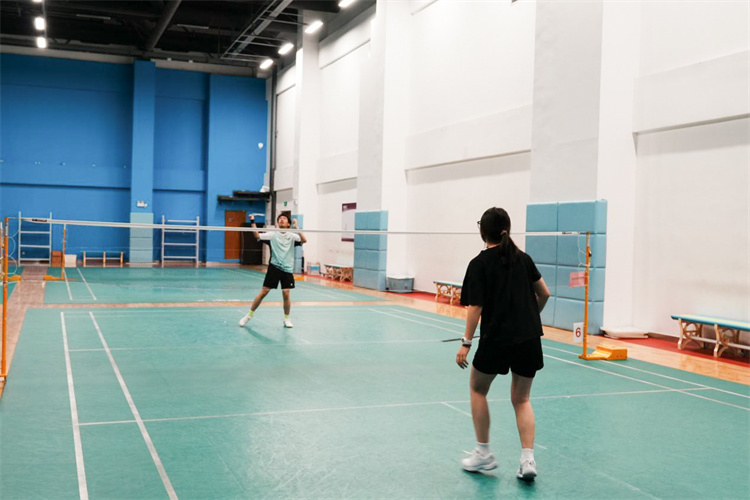 也为其未来 也为其未来